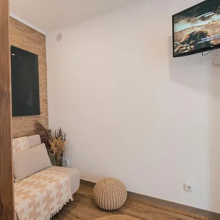 77 - Village I Apartment *