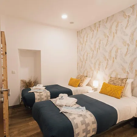 77 - Village I Peniche