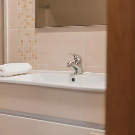 77 - Village I Lägenhet *